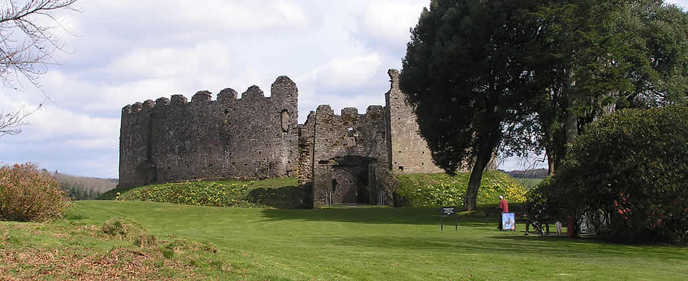 Lostwithiel with its castle ruins and historic buildings is a lovely place to stay and convenient for exploring the many attractions in Cornwall