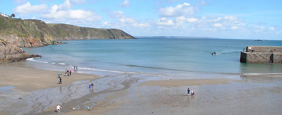 St Austell Bay is a popular holiday destination for those who enjoy outdoor leisure activities including watersports, fishing, walking and cycling